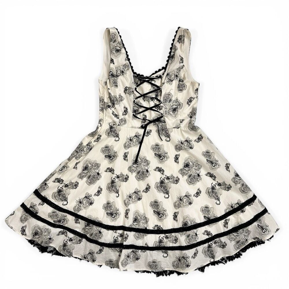 Hot Topic Gothic Rose & Insect Print Fit Flare Dress M Gothic Whimsigoth Spider - Picture 6 of 13